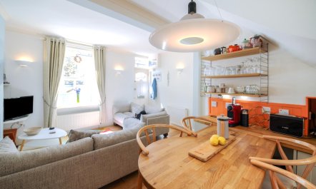 2 Bed in Dartmouth 5