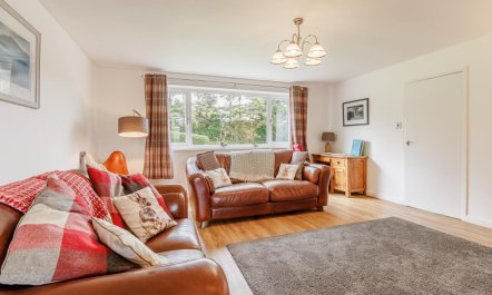 3 Bed in Bala 5