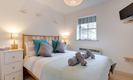 3 Bed in Whitby 8
