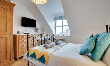 3 Bed in Whitby 5