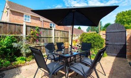 4 Bed in Wiggenhall St. Germans 3