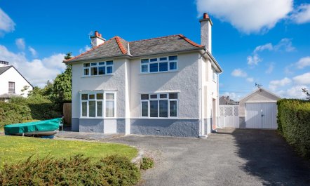 4 Bed in Abersoch