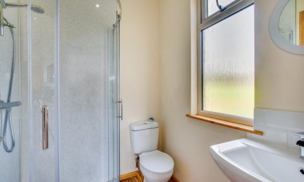 1 Bed in Lower Chapel 8