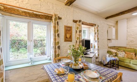 1 Bed in Llanwrtyd Wells 4