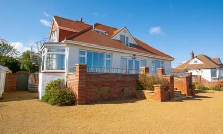 4 Bed in Old Hunstanton
