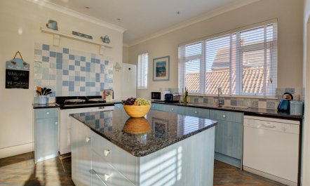 4 Bed in Old Hunstanton 4