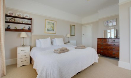 4 Bed in Old Hunstanton 9