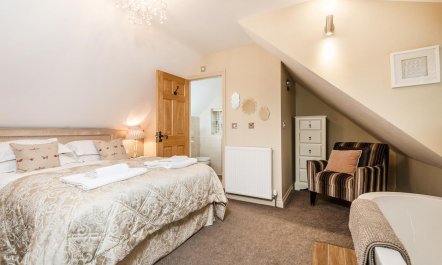 3 Bed in Whitby 4