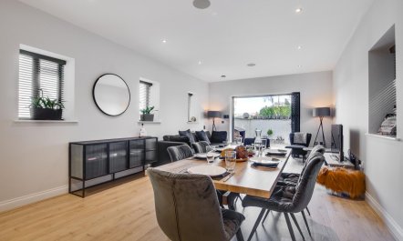 2 Bed in Windermere 3