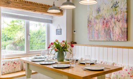 4 Bed in Frogmore 8