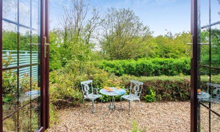2 Bed in Carmel 9
