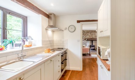 2 Bed in Carmel 6