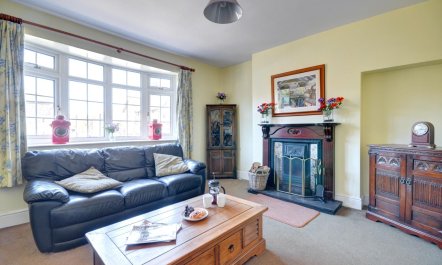 3 Bed in Grosmont 2