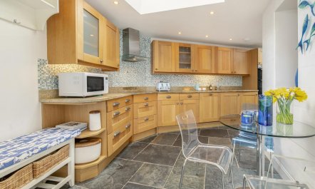 3 Bed in Porthleven 8