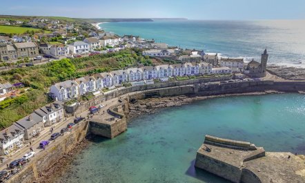 3 Bed in Porthleven 1