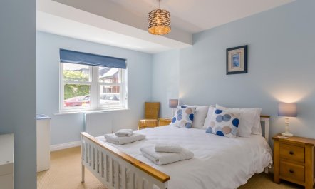 2 Bed in Aldeburgh 8