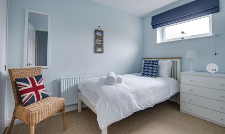 2 Bed in Aldeburgh 7