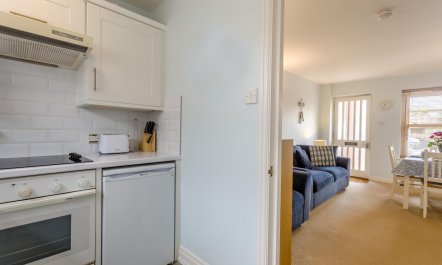 2 Bed in Aldeburgh 6