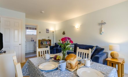 2 Bed in Aldeburgh 8
