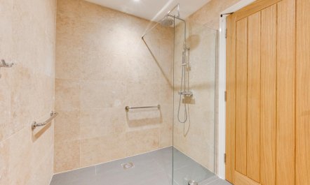 2 Bed in Woodchurch 8