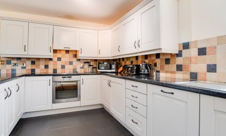 3 Bed in Machynlleth 9