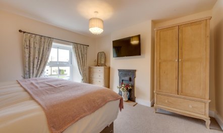 1 Bed in Crakehall 8