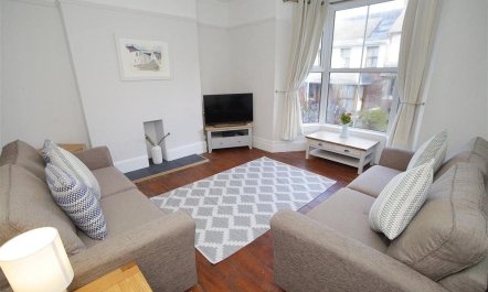 4 Bed in Mumbles