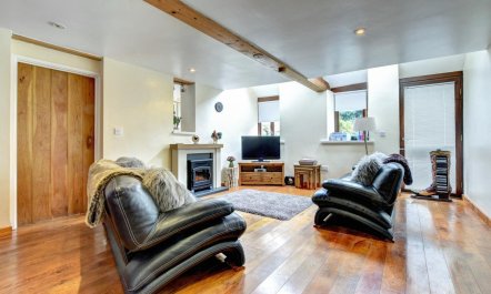 2 Bed in Llandysul 3