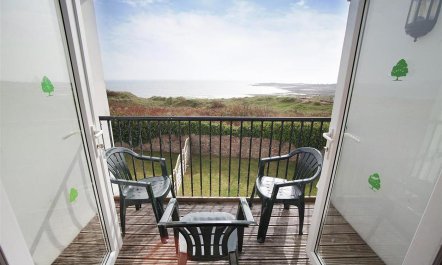 4 Bed in Port Eynon 1