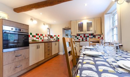 2 Bed in Blakeney 3