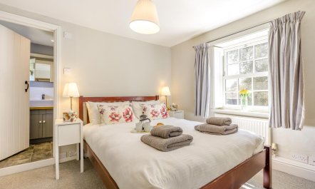 2 Bed in Blakeney 6