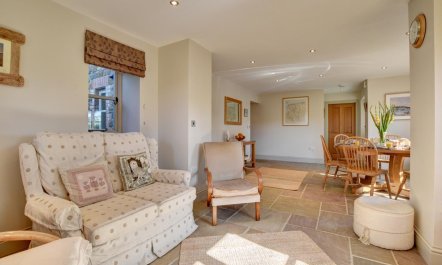 3 Bed in Burrington 9