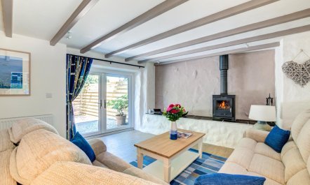 3 Bed in Nr St. Keverne 1