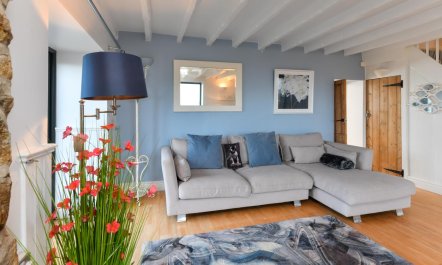 4 Bed in Llanbedrog 7