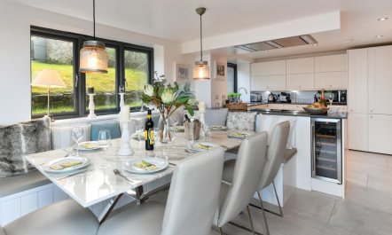 4 Bed in Llanbedrog 4