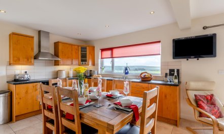 3 Bed in Aberdaron 2