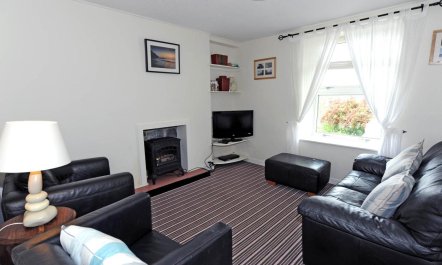2 Bed in Tresaith 2