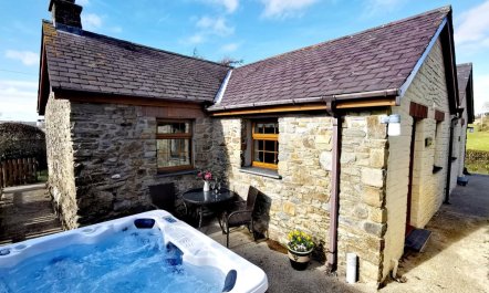 2 Bed in New Quay 0