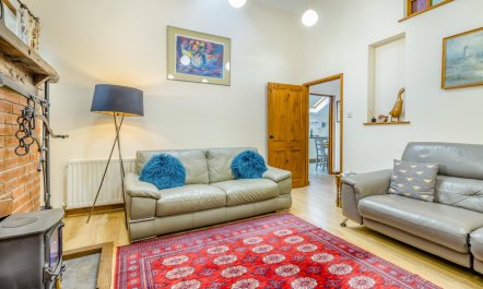 2 Bed in Aberaeron 4