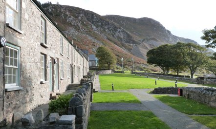3 Bed in Nant Gwrtheyrn 0
