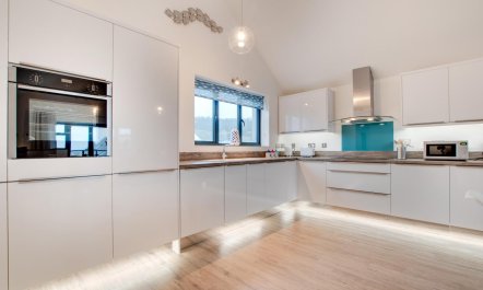 2 Bed in Westward Ho! 5