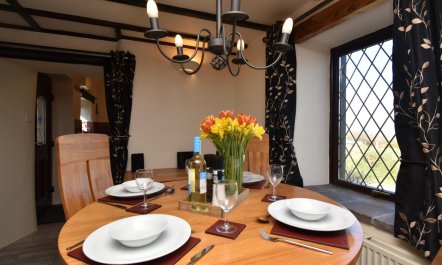 2 Bed in St Davids Peninsula