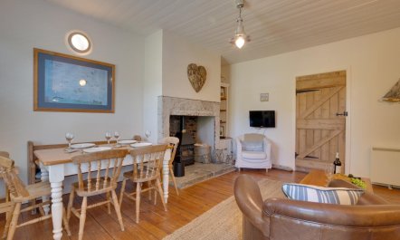 2 Bed in Bamburgh 4