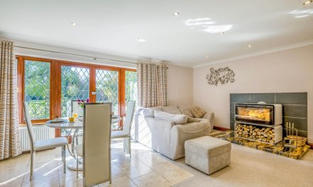 2 Bed in Oby 3