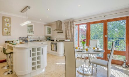 2 Bed in Oby 2