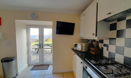 3 Bed in Swansea Valley 7