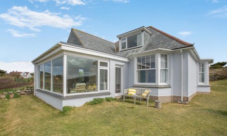 3 Bed in Sennen