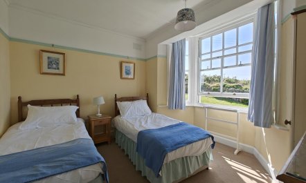 3 Bed in Sennen 9