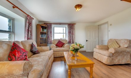 4 Bed in St Davids 7