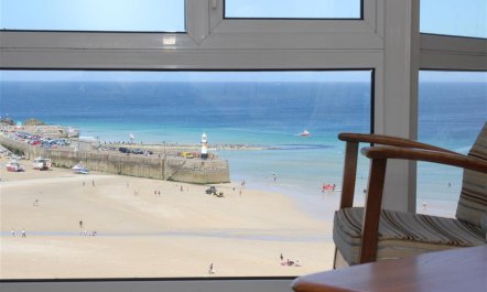 2 Bed in St Ives 5